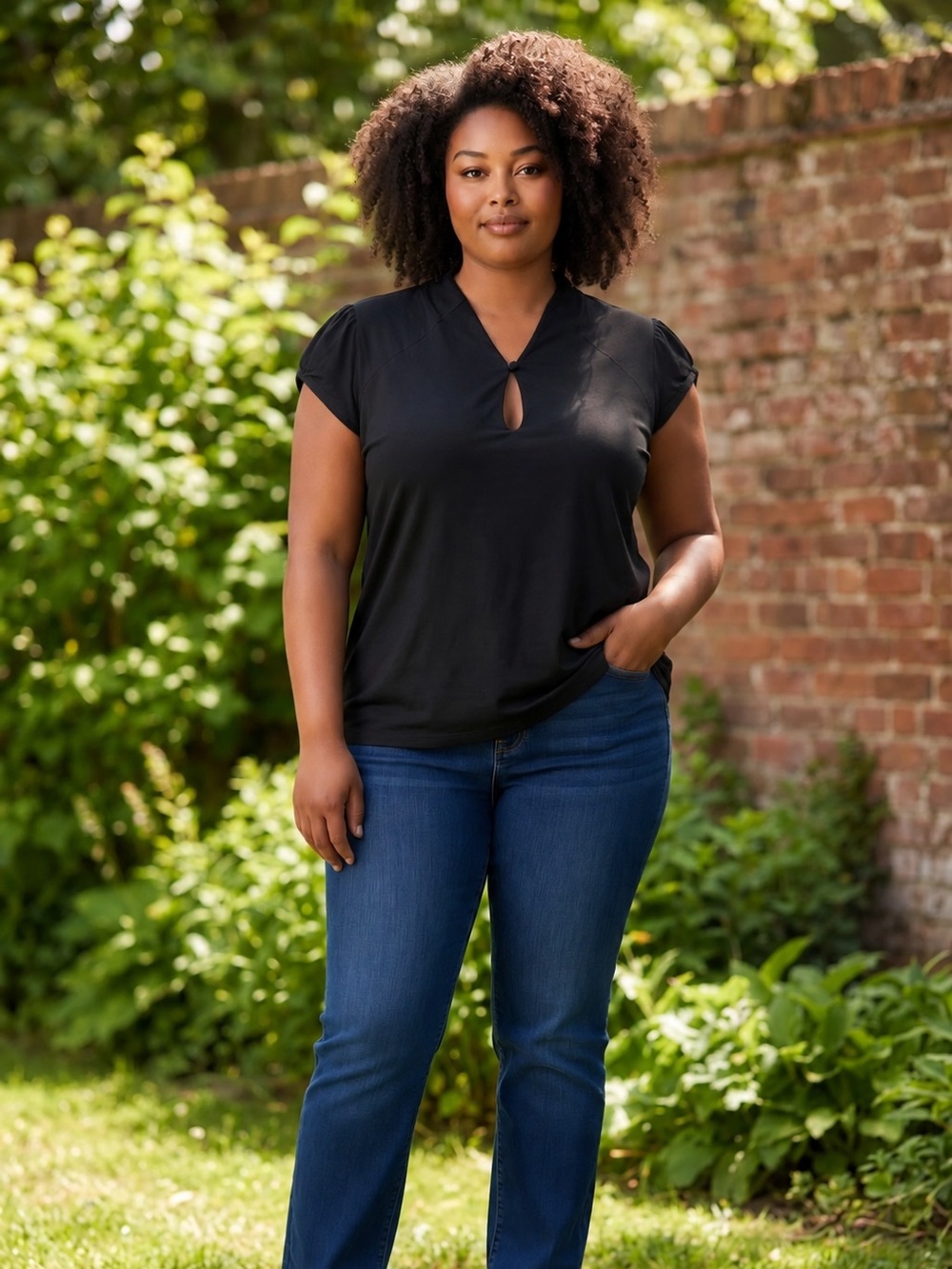 ModCloth Black Short Sleeve Keyhole Pullover Top, size 2X